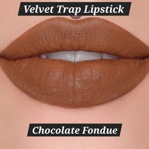 Jeffree Star Chocolate Fondue Velvet Trap Lipstick 💄 NIB